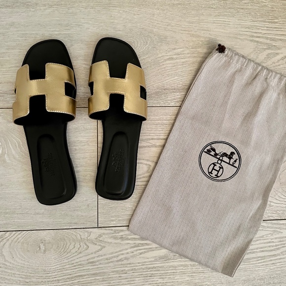 Hermes Oran Sandal Gold Size 40 - Picture 1 of 5